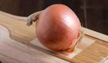 How to avoid crying when slicing an onion ohsweetbasil.com